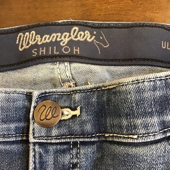 Wrangler 13 Shiloh Ultimate Riding Women’s Jeans Stretch Bootcut - Picture 8 of 11